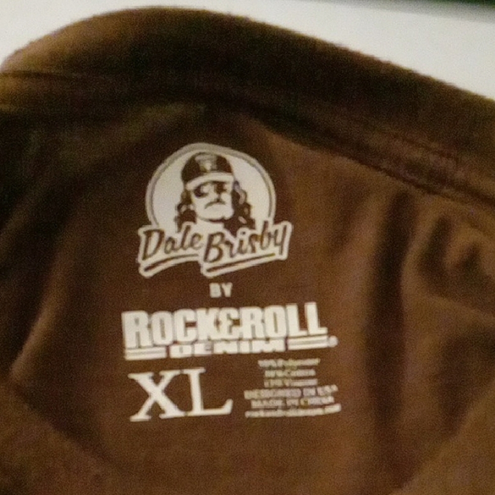 Brown Short Sleeve Graphic Tee with Circular Logo - Picture 4 of 4